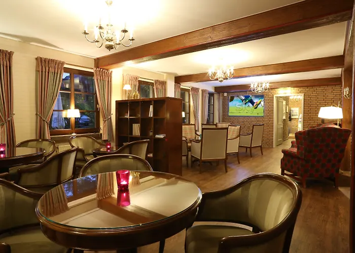 Hotel Alt Lohbruegger Hof 4*