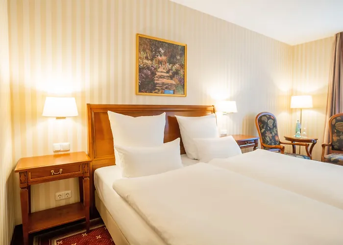 Alt Lohbruegger Hof 4*
