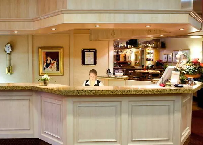 Hotel Alt Lohbruegger Hof 4*